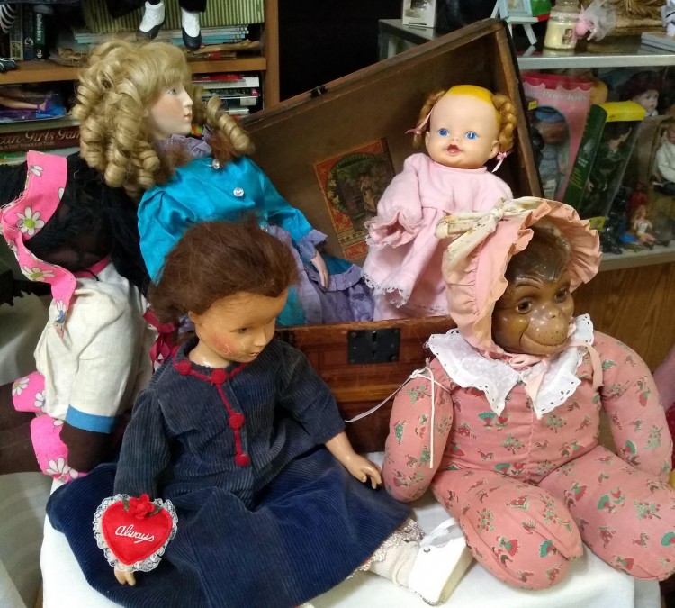 American Doll and Toy Museum (Rock&nbspIsland,&nbspIL)